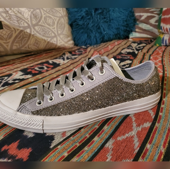 Custom GUNMETAL grey Chuck Taylor bling converse - Picture 4 of 4